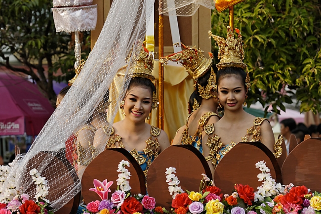Lopburi King Narai fair-144